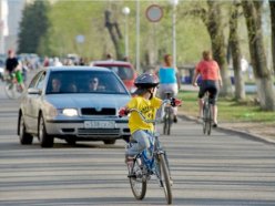 Призываем родителей уделить особое внимание безопасности детей на дорогах в период летних каникул.